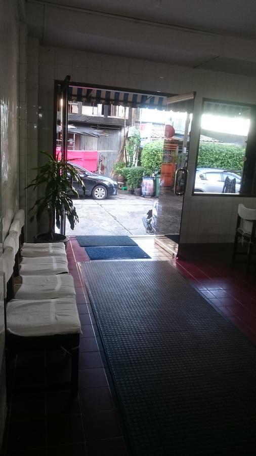 Aparthotel Ranee House à Bangkok Extérieur photo